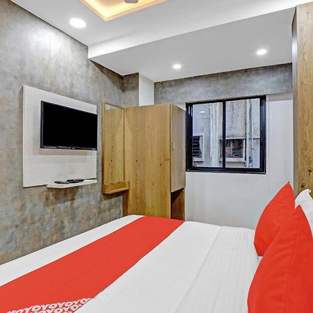 Hotel O R S Palace Amhedabad Dış mekan fotoğraf